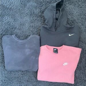 Men Size Large Nike crewneck sweatshirt hoodie bundle of 3
